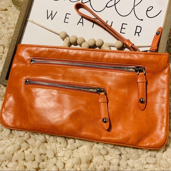 HOBO Handbags - 🌞[HOBO] NWT Orange Leather Clutch Cream/tan Int